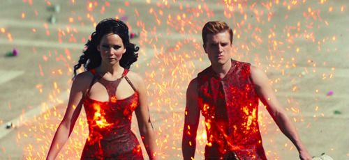 Katniss pegando fogo vestido
